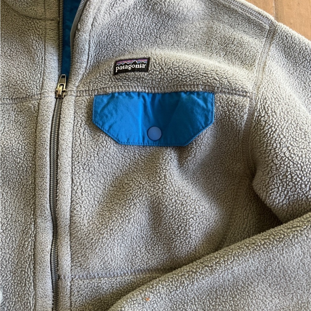 Patagonia gray fleece zip front jacket - Picture 3 of 7